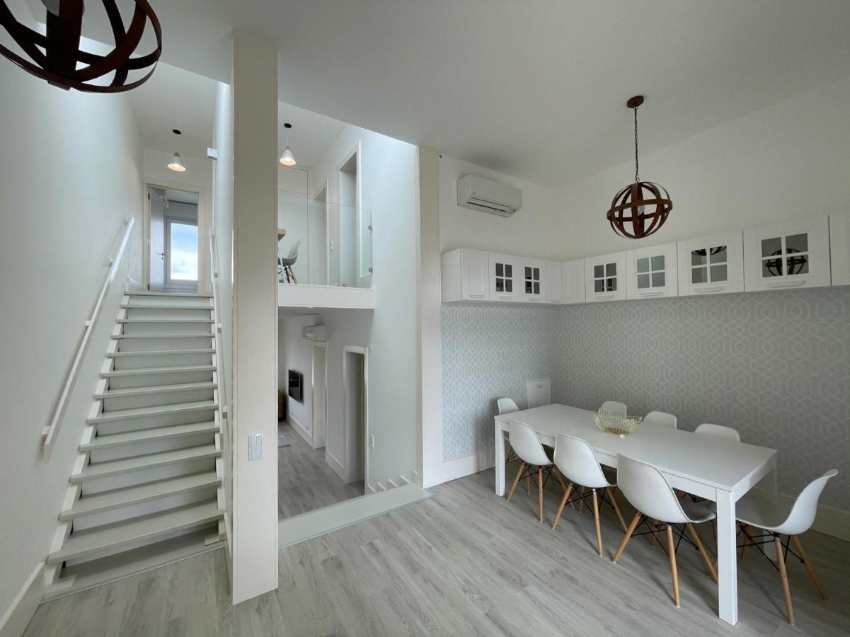 Beautiful Penthouse Apartment With Terrace - 4 Minute Walk To The Beach Troia Bagian luar foto