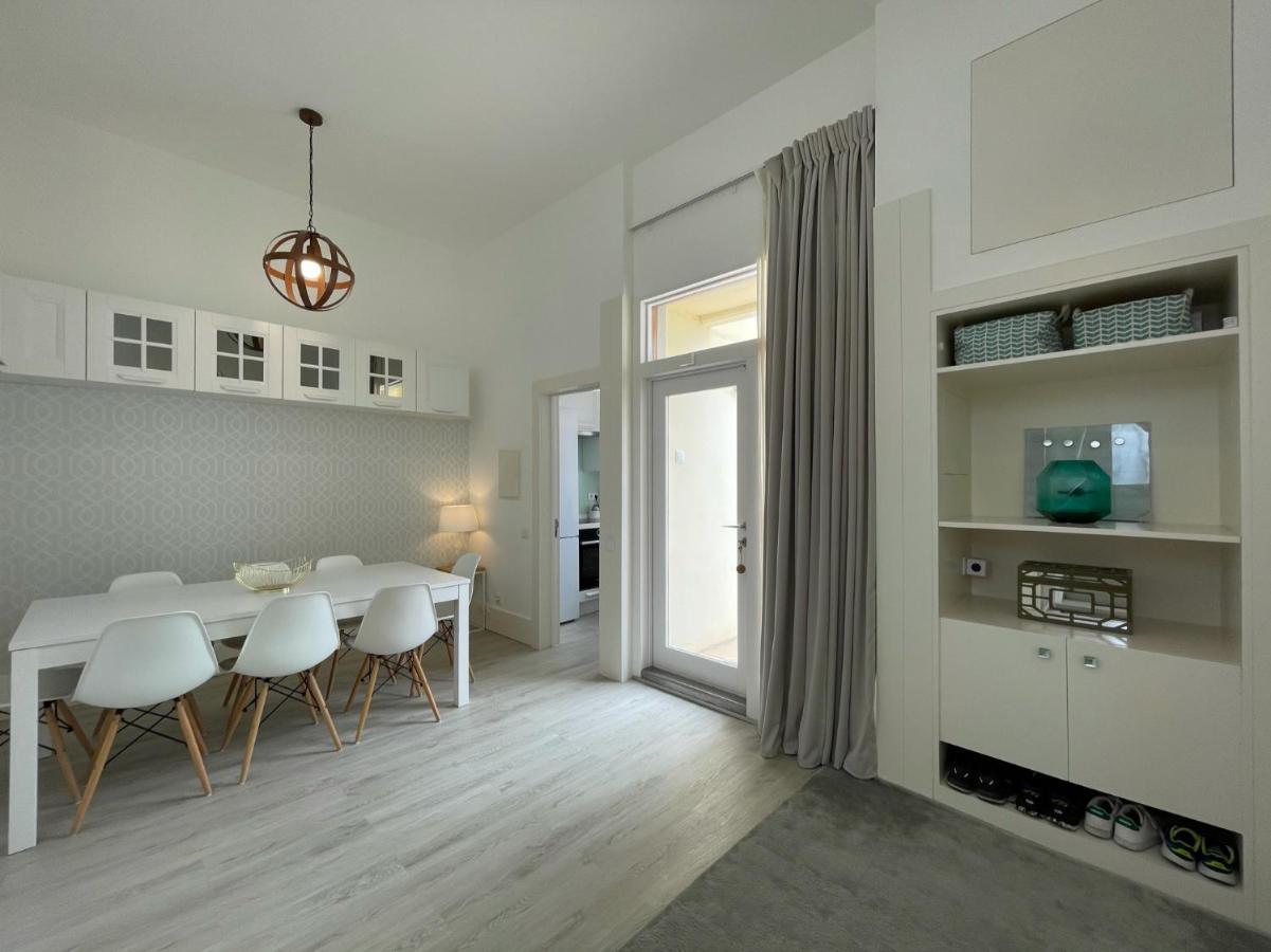 Beautiful Penthouse Apartment With Terrace - 4 Minute Walk To The Beach Troia Bagian luar foto